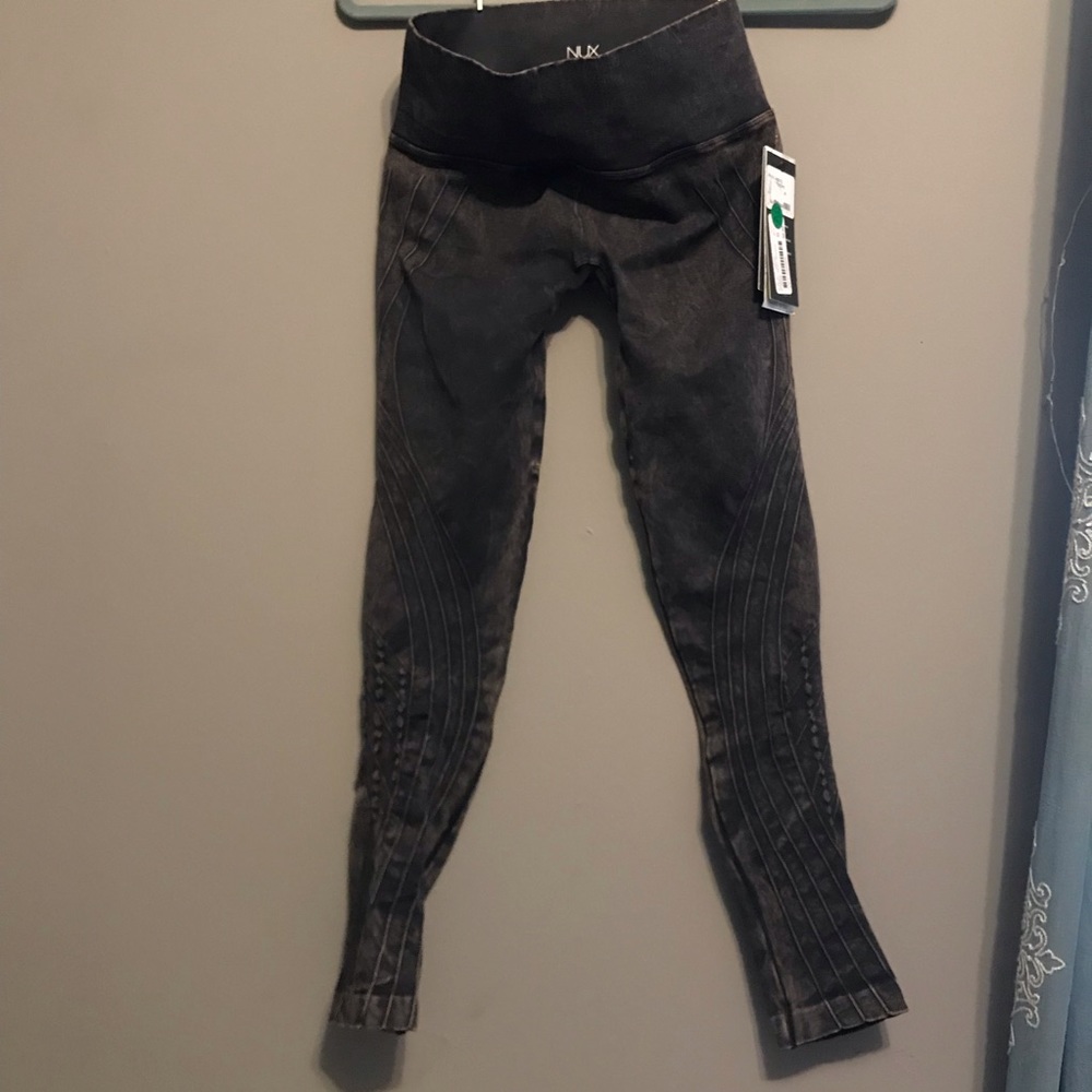 NUX leggings